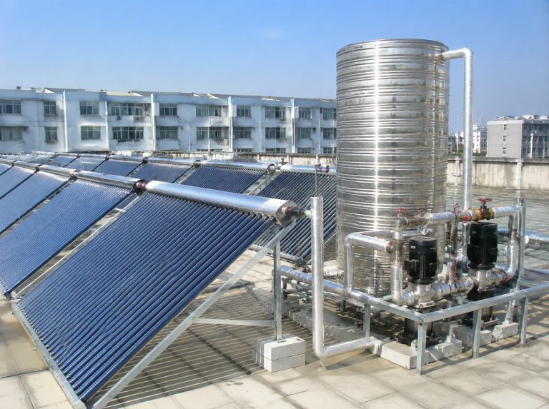 栾川县商用大容量真空管太阳能热水系统